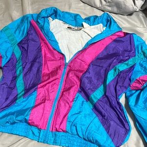 M/L windbreaker